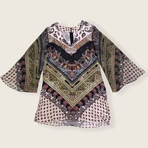 Alice + Olivia V-Neck Paisley Tunic w/FLowy Sleeves (L)